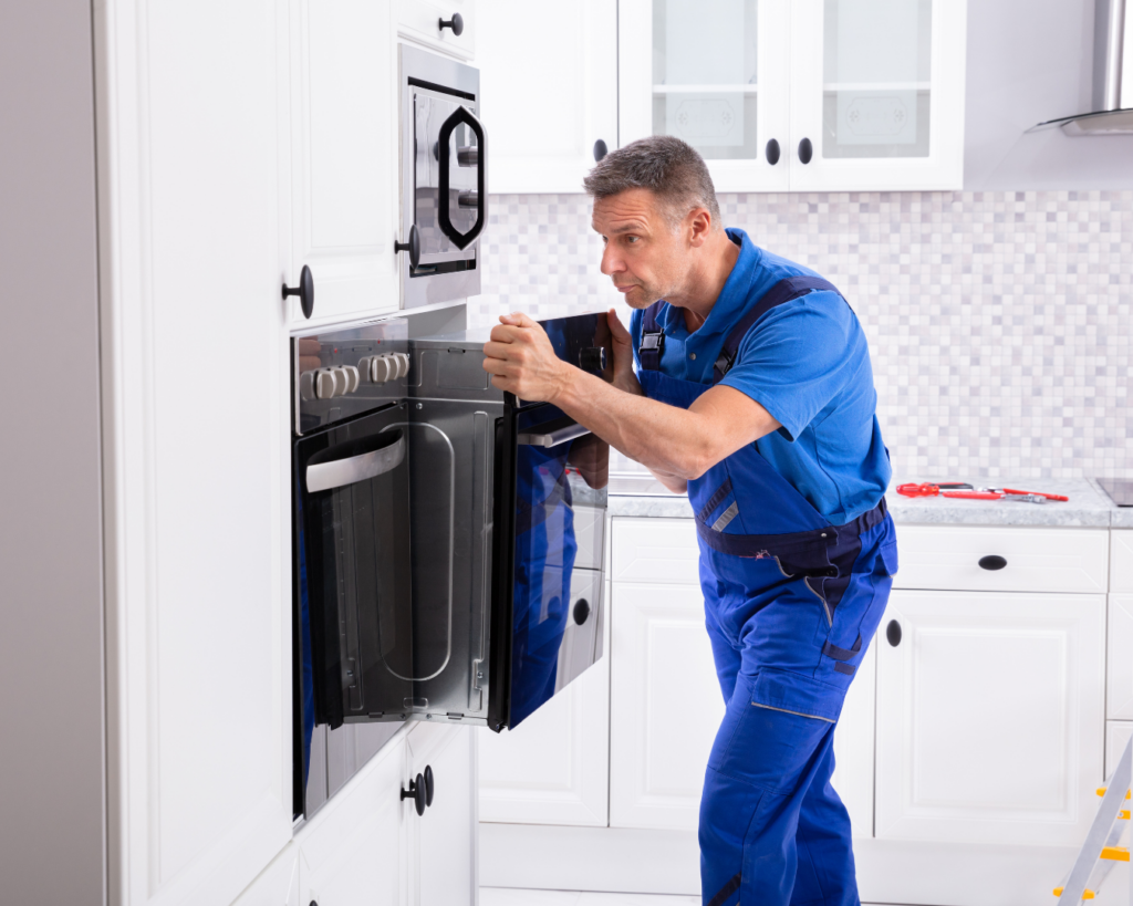 Oven repair technician working in Beverly Hills CA